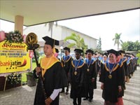 Executive Lectures Program Universitas Kahuripan Kediri Nomor 9